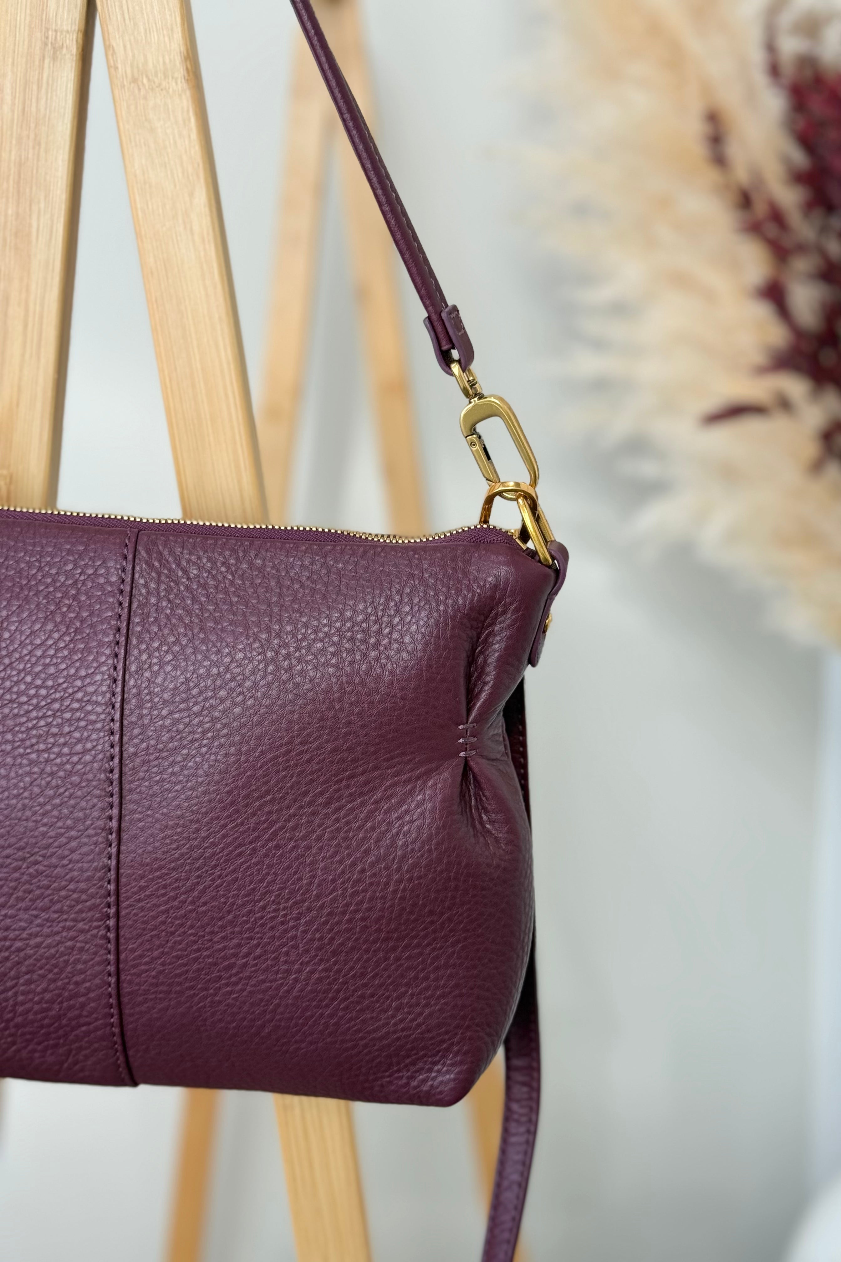 Kori Crossbody By Hobo