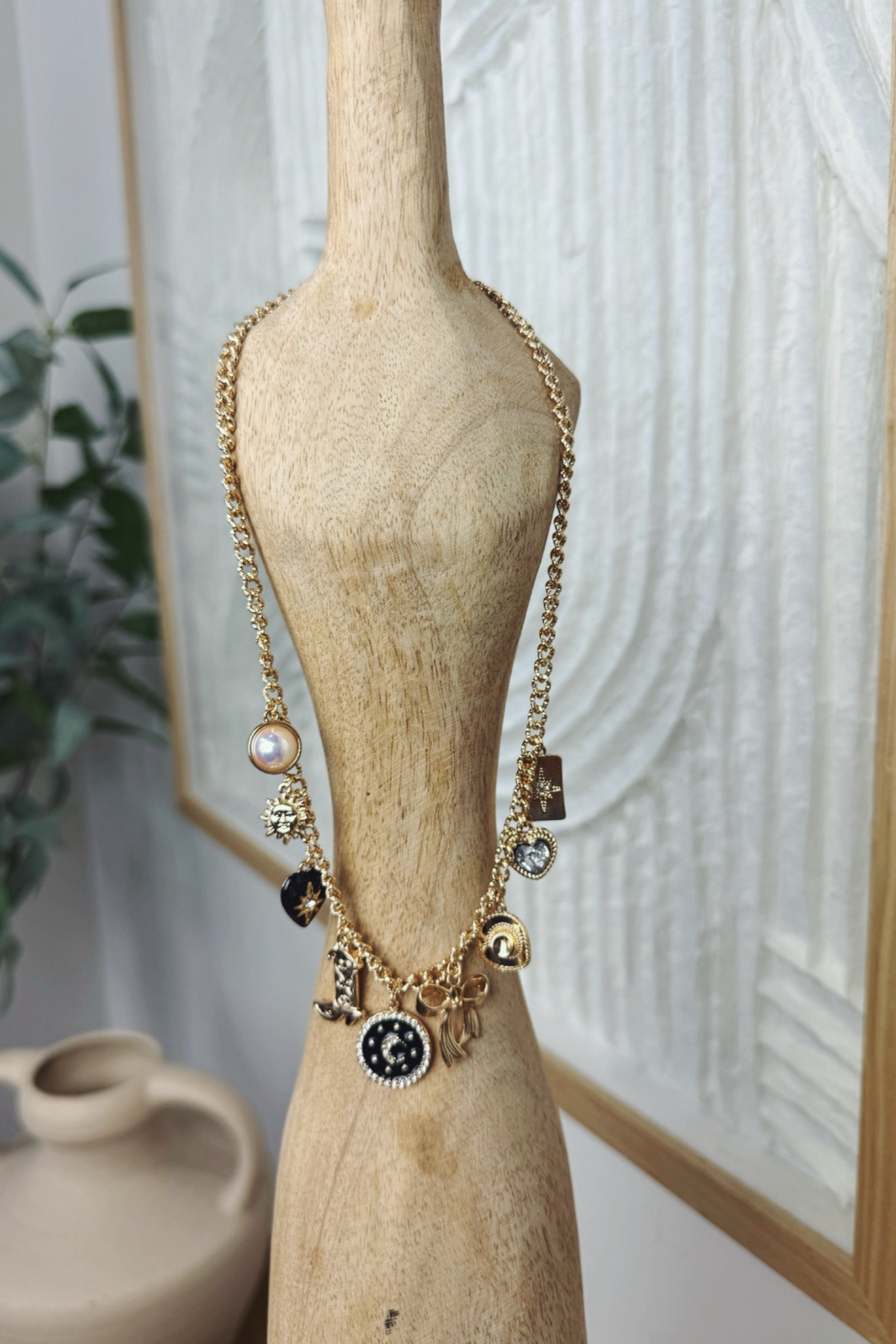 Western Style Charm Necklace