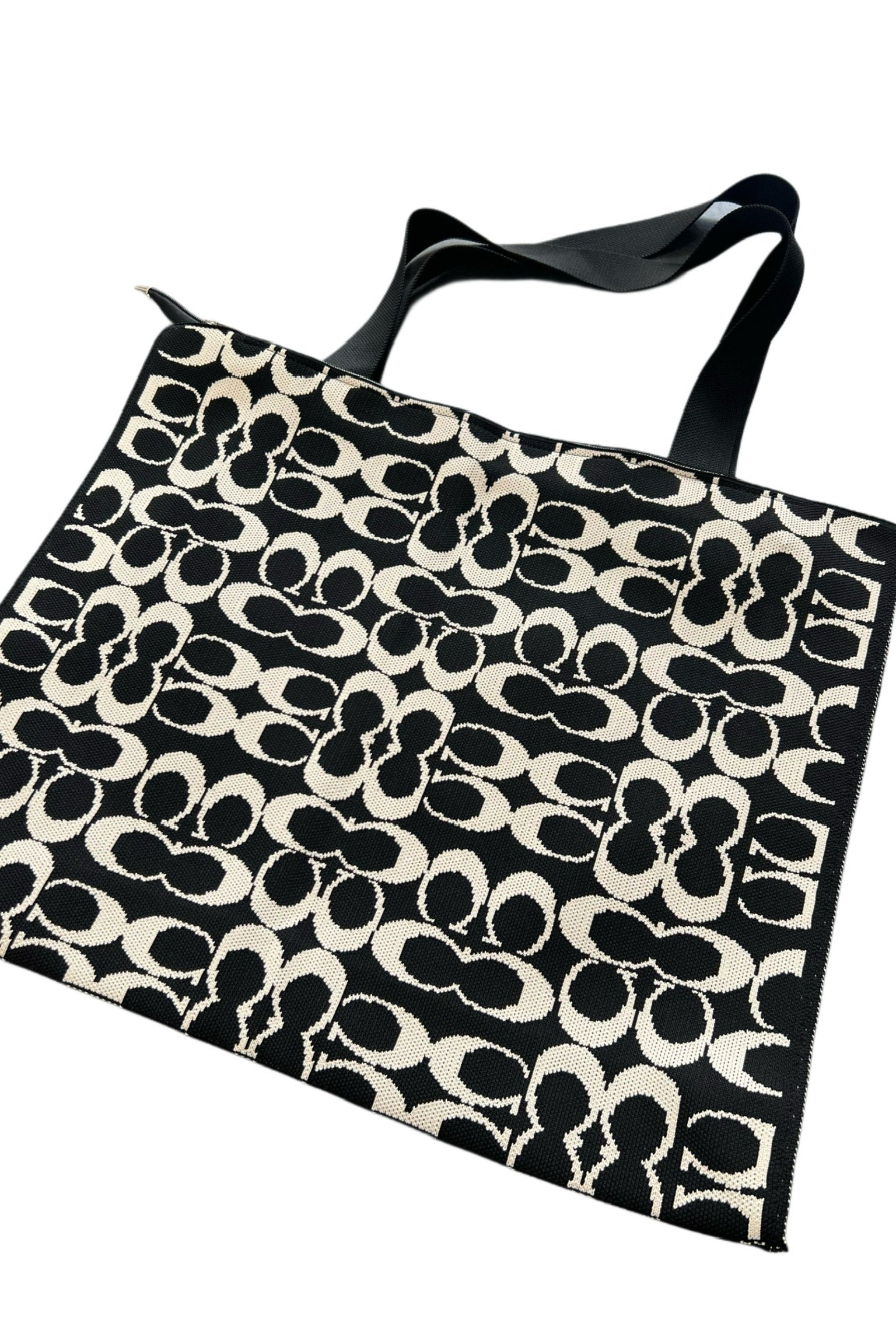 The Contrast Bag