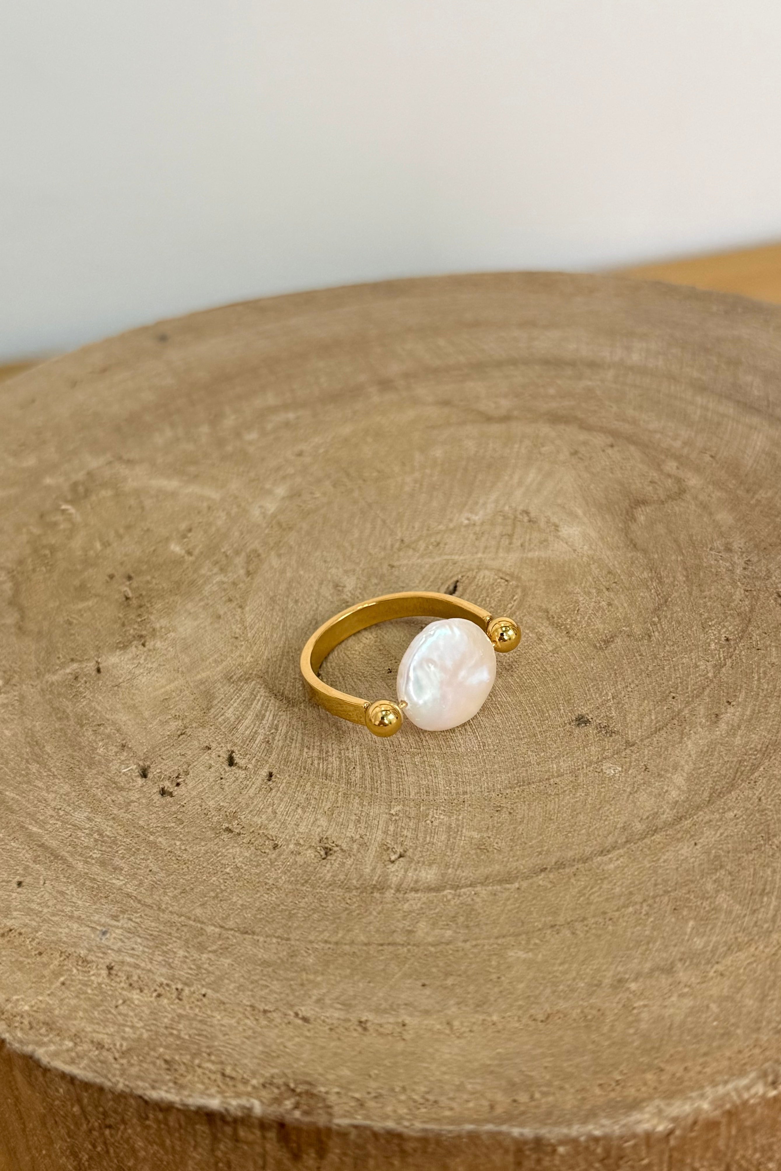 Moonlight Pearl Ring