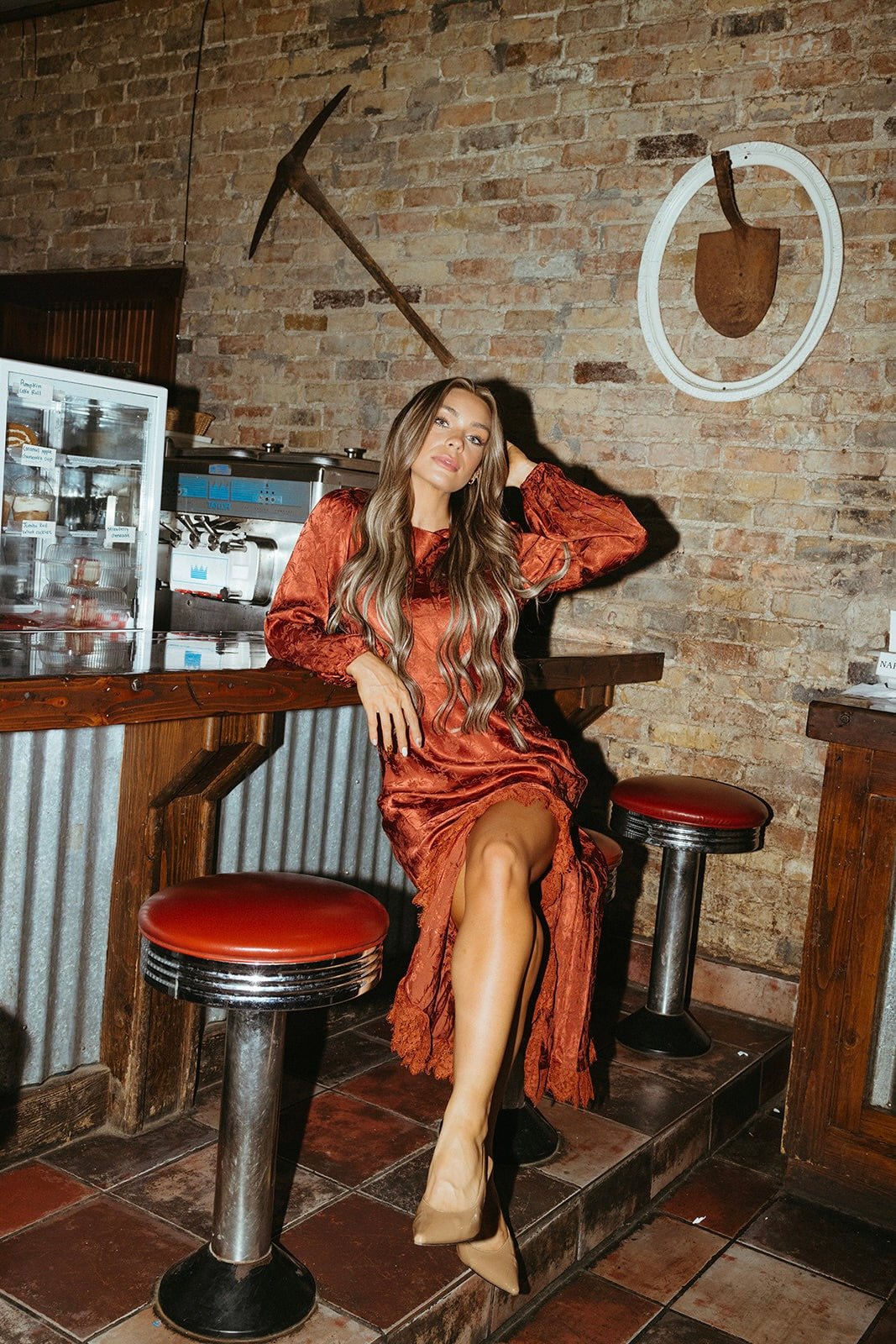 ASTR Ilaria Jacquard Midi Dress