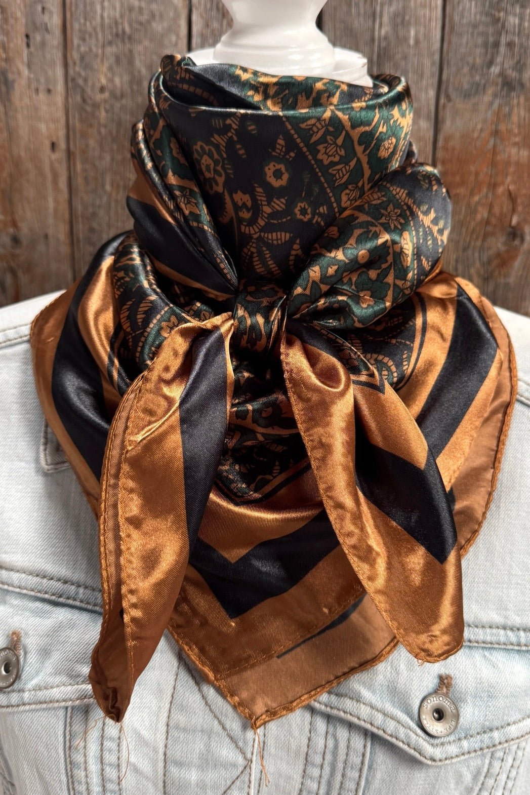 Gilded Grove Scarf