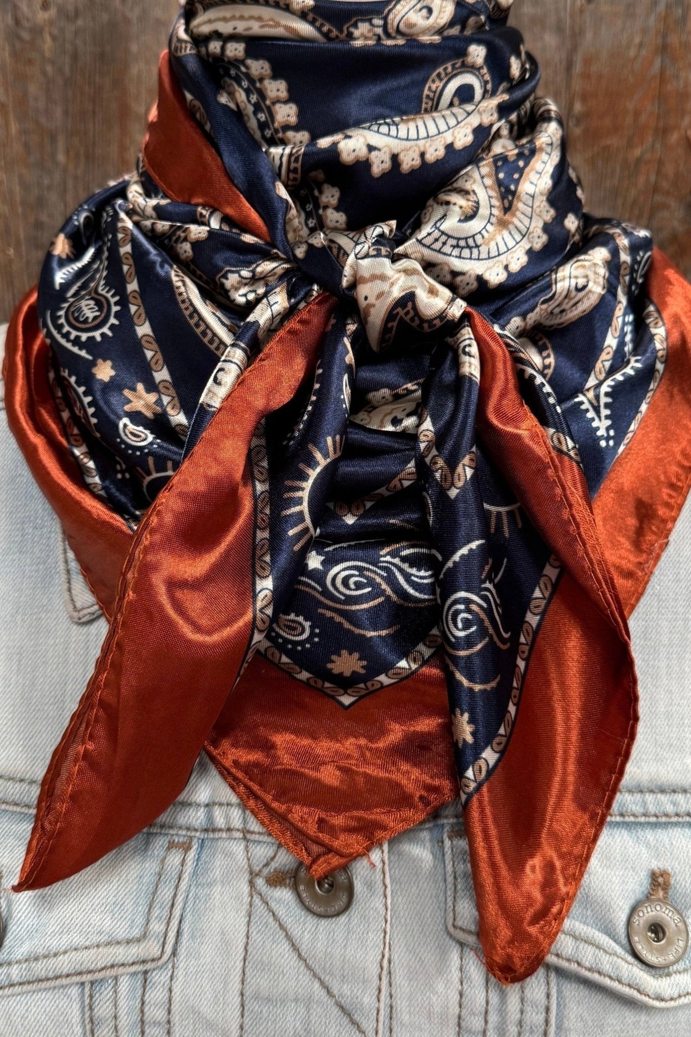 Gilded Grove Scarf