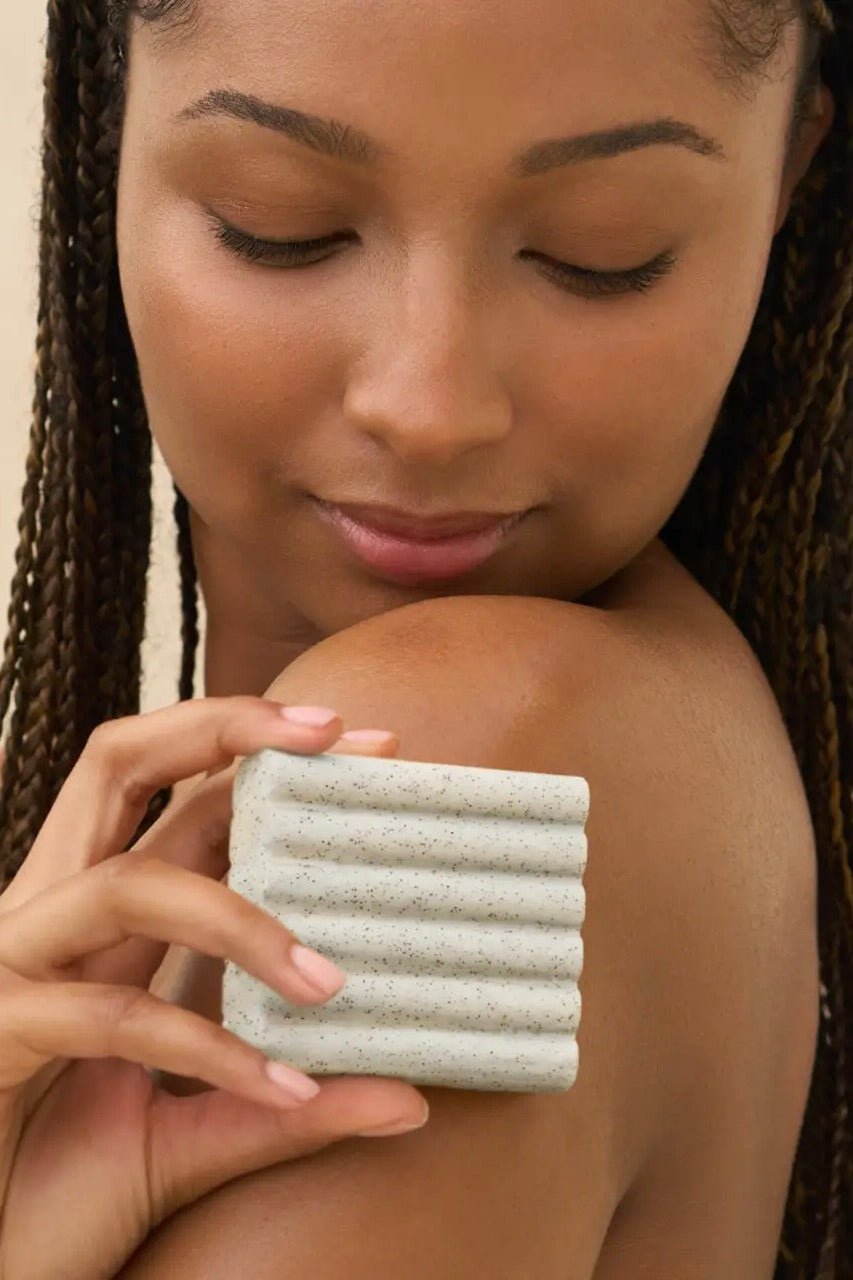 Kitsch Jojoba Bead Exfoliating Body Wash Bar