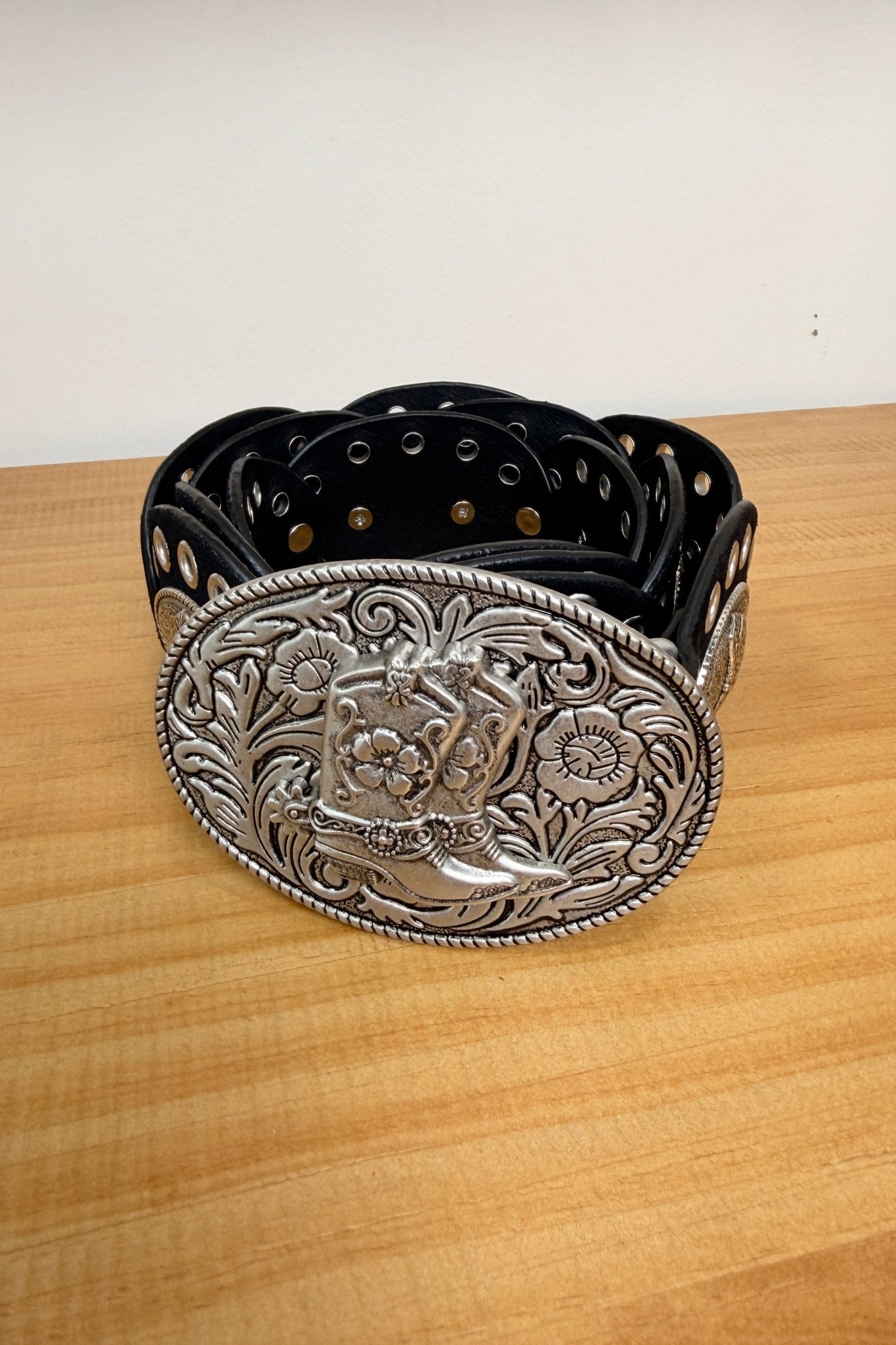 Midnight Renegade Oval Concho Belt