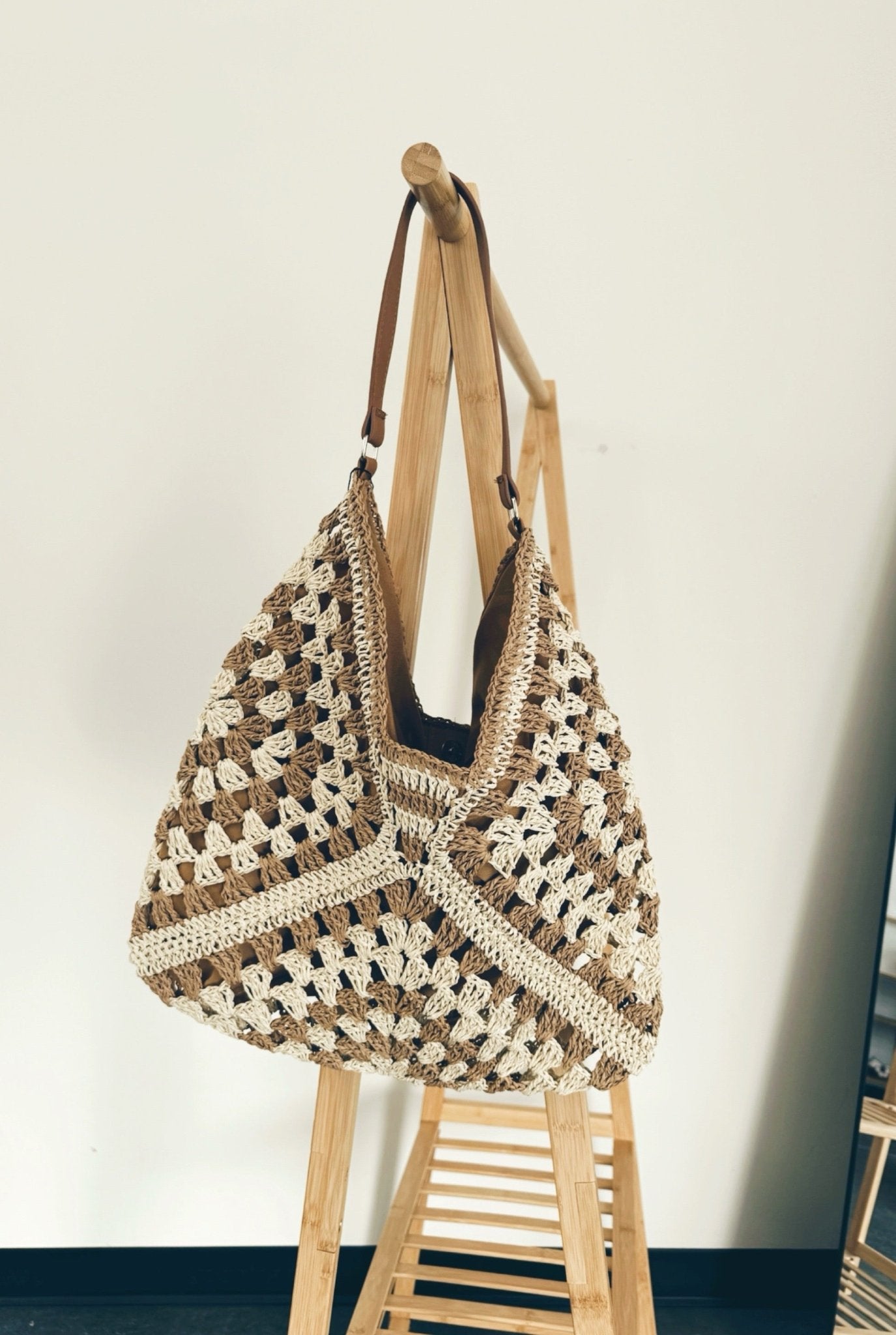 pattern straw tote bag