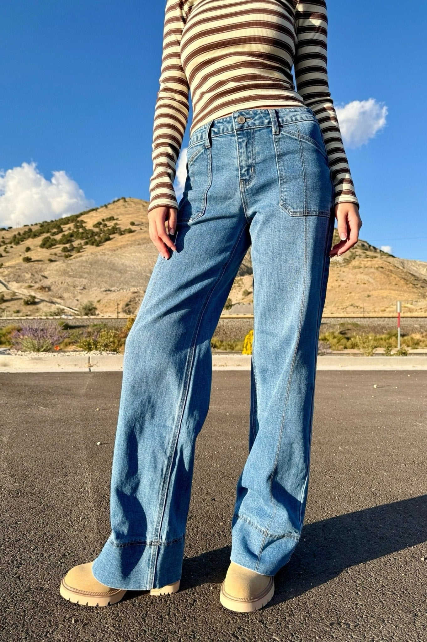 Wide Awake Mid Rise Jeans