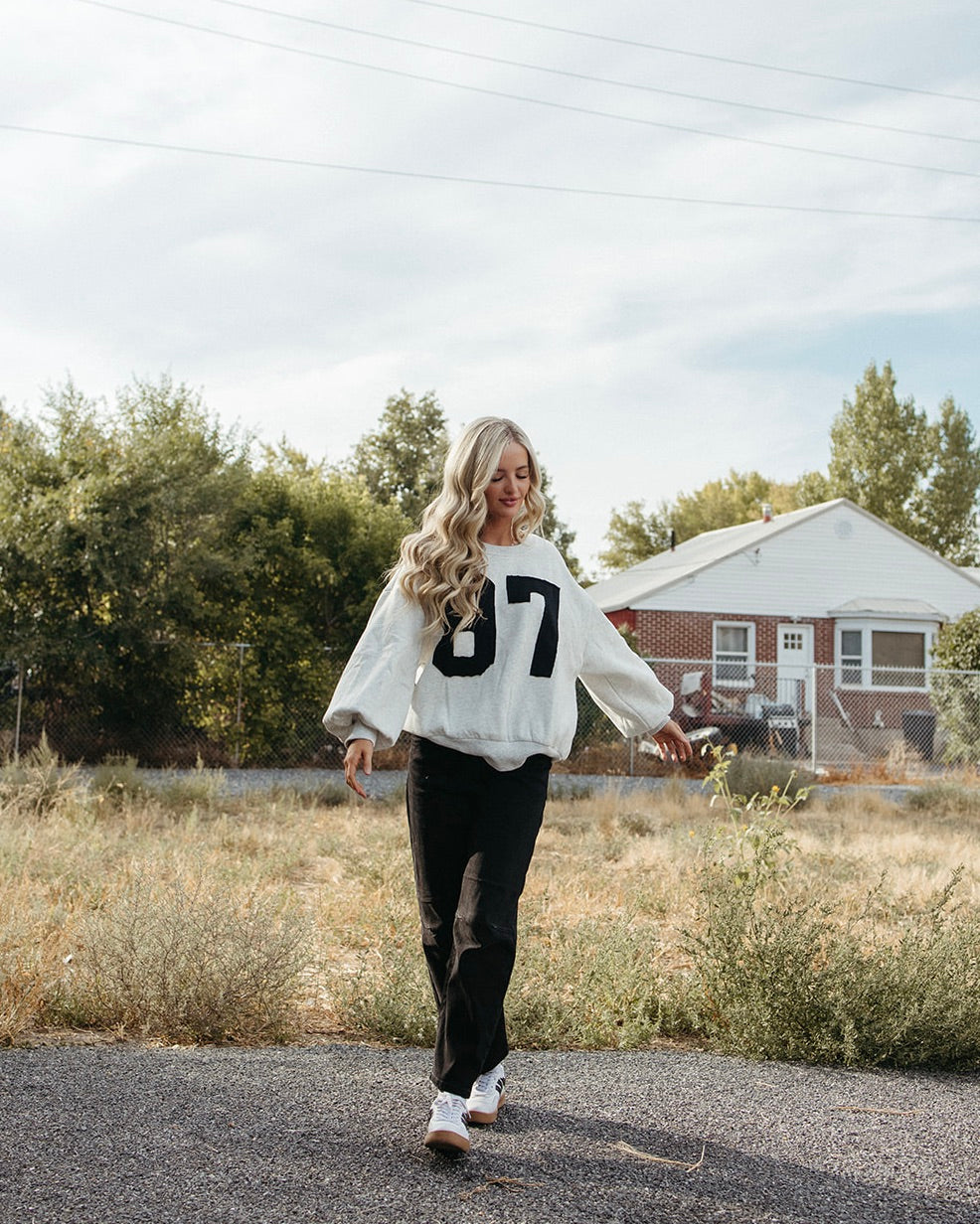GRAPHIC TOPS