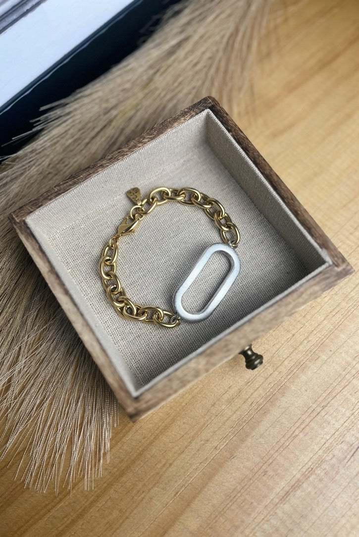 Yochi Oval Bracelet
