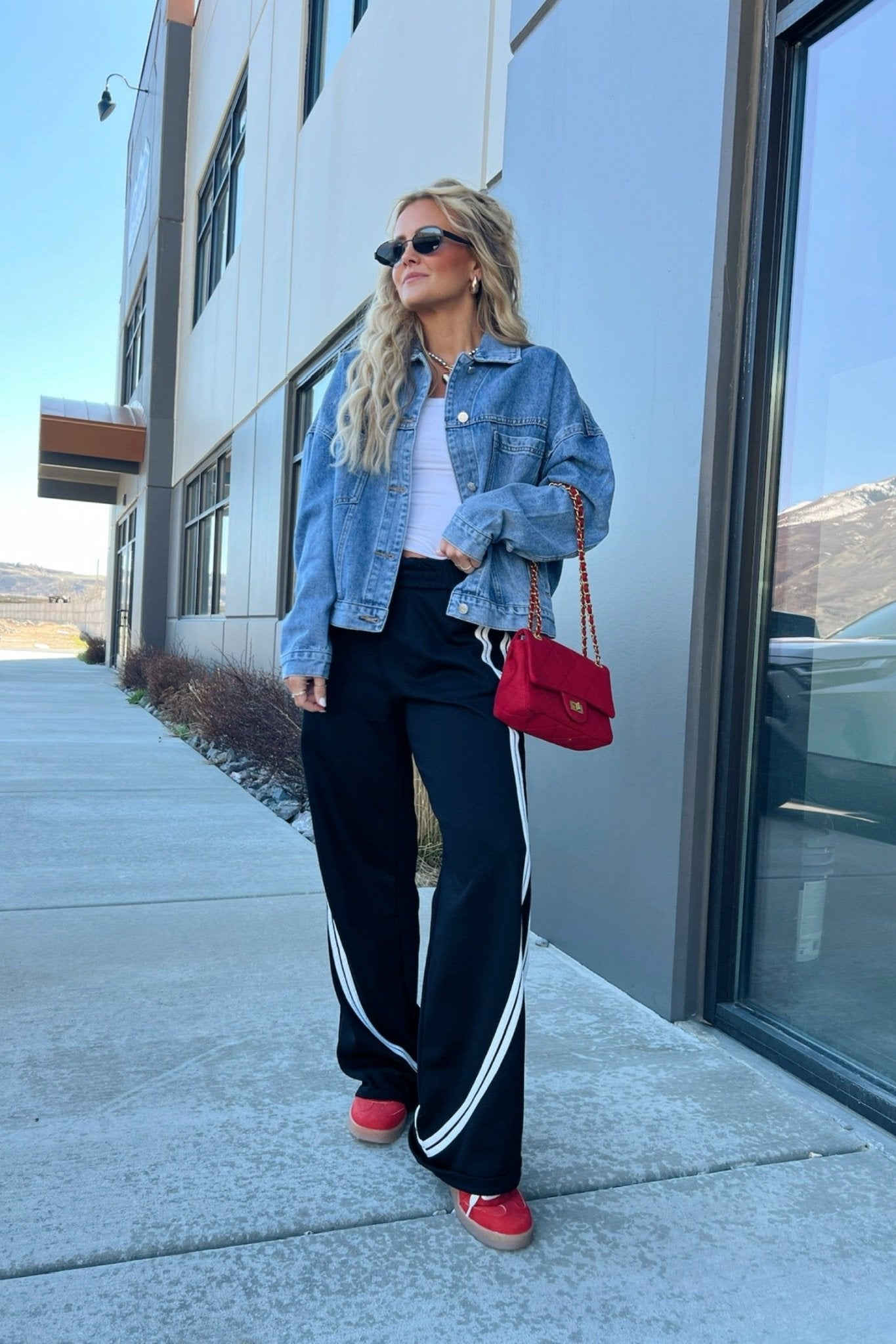 Contrast Glide Wide Leg Pants