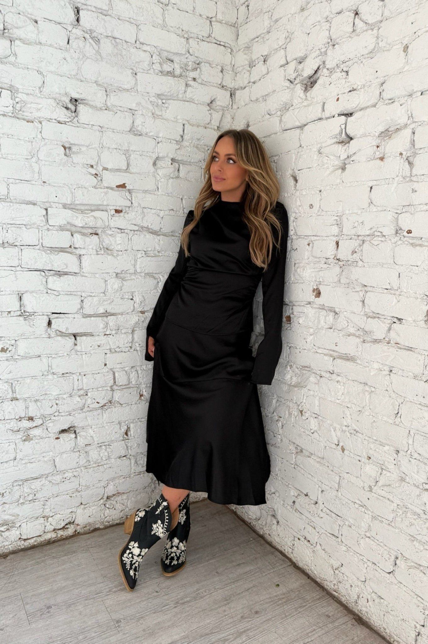 Dark Romance Ruched Top