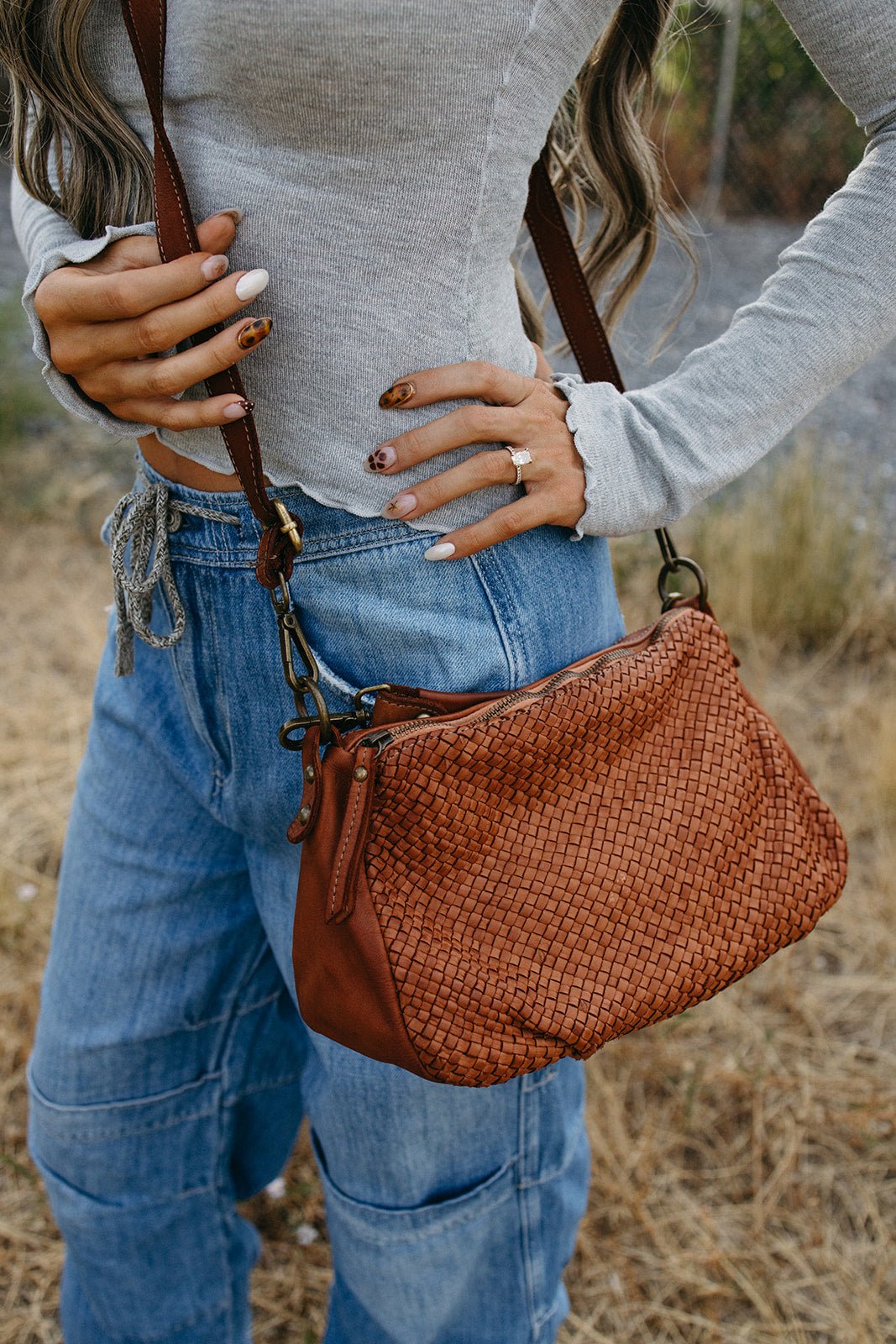 woven leather shoulder bag