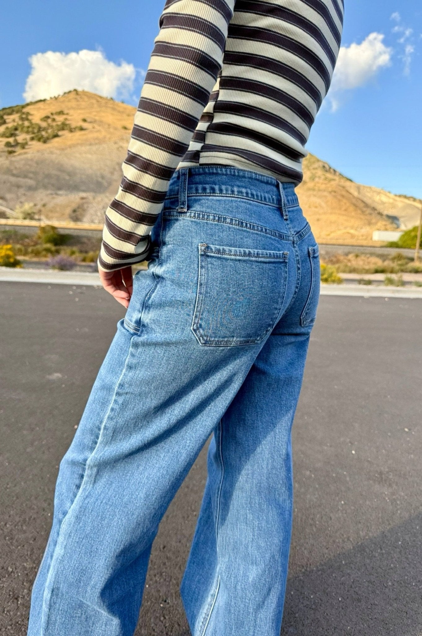 Wide Awake Mid Rise Jeans