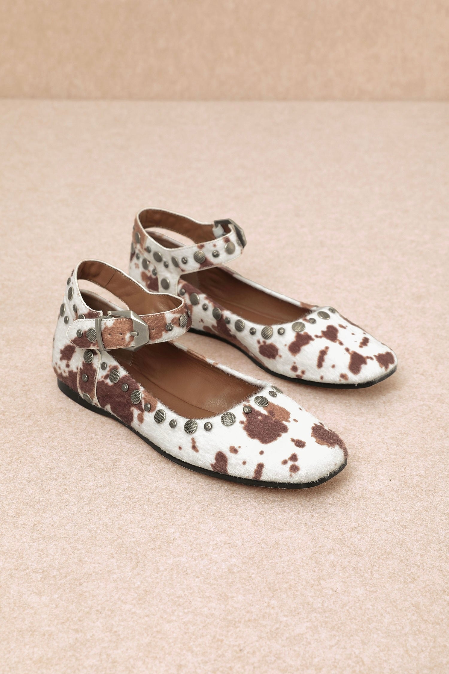 Side Eye Studded Ballet Flats