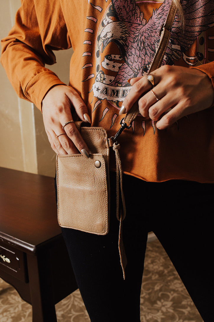 Mora Cellphone Bag Lux Collection