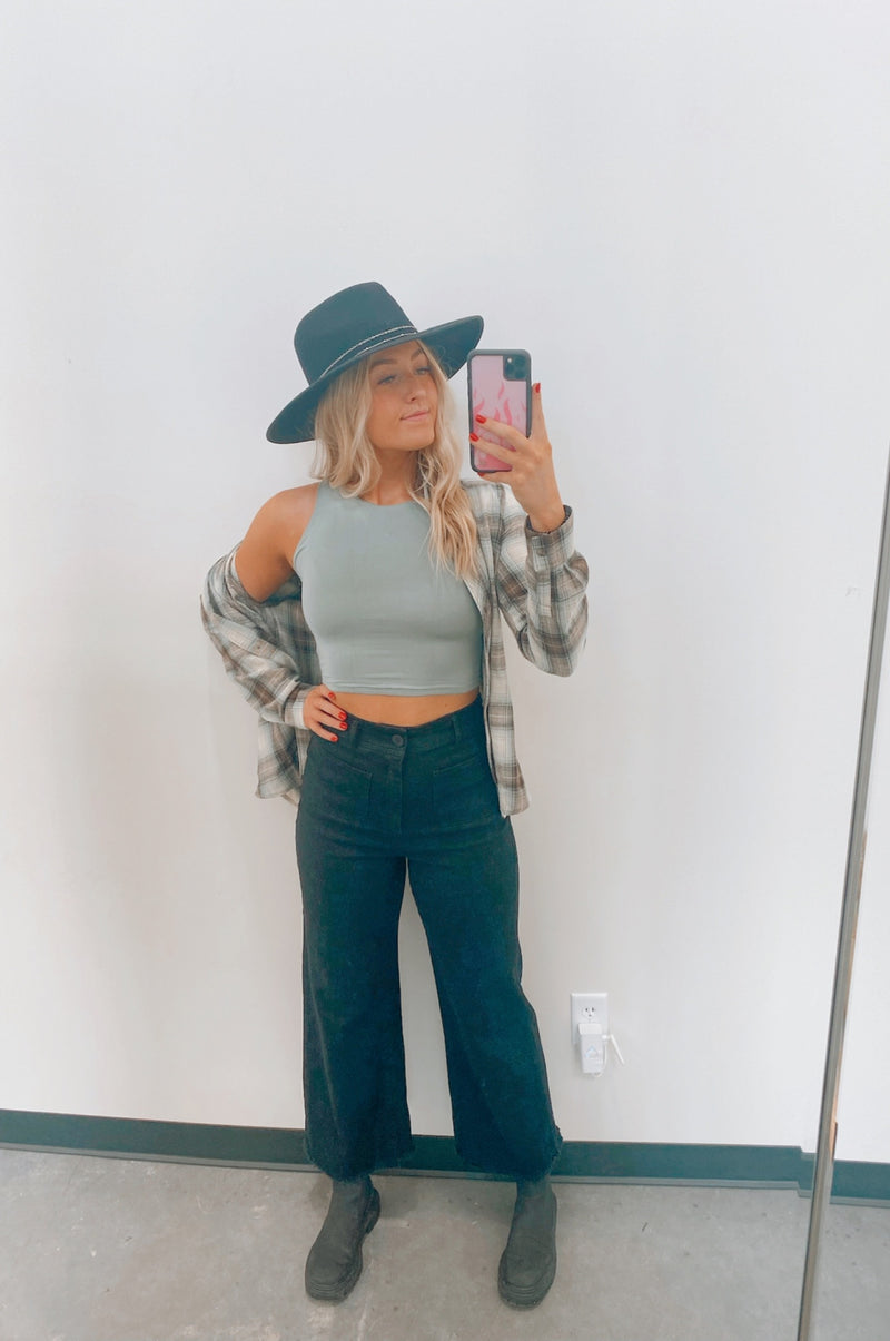 Falon High Neck Crop Tank
