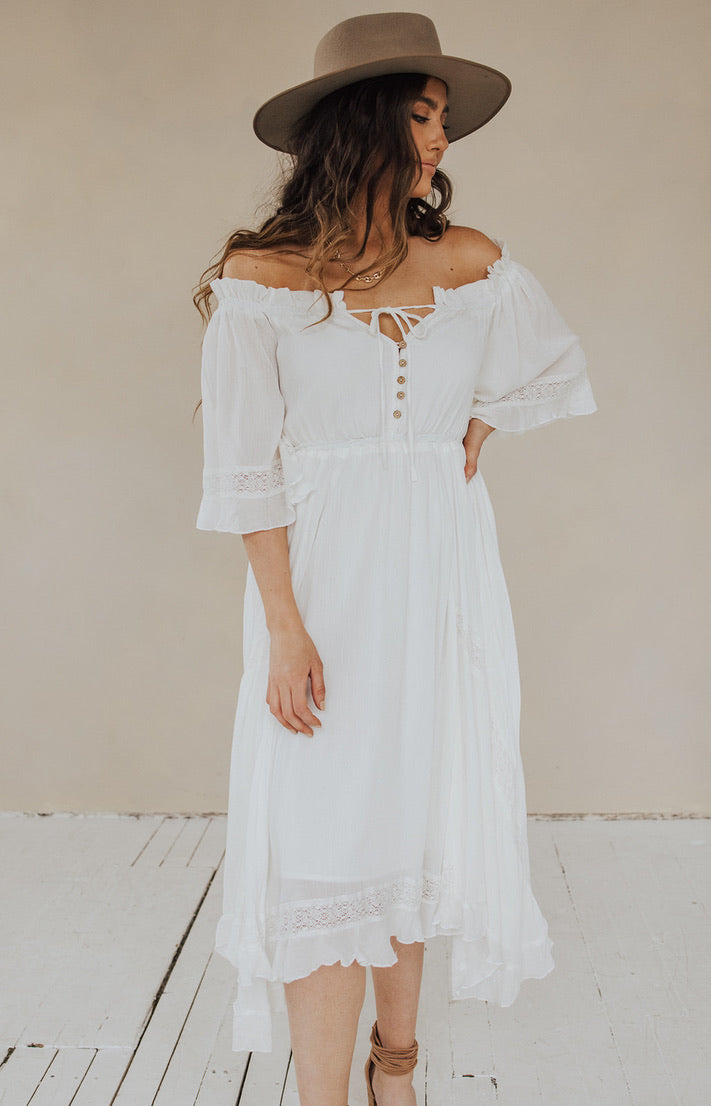 Maely Lace Dress