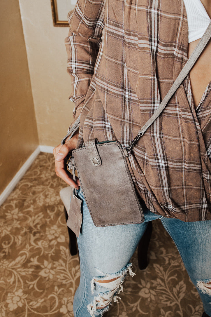 Mora Cellphone Bag Lux Collection