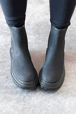 Rumbali Platform Heel Booties