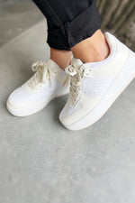 Malibu Sneakers